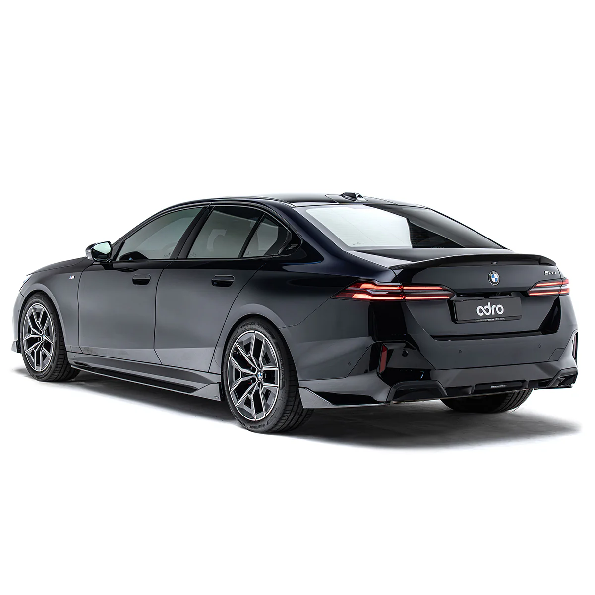 BMW G60 5-SERIES CARBON FIBER SIDE SKIRTS - Image 4