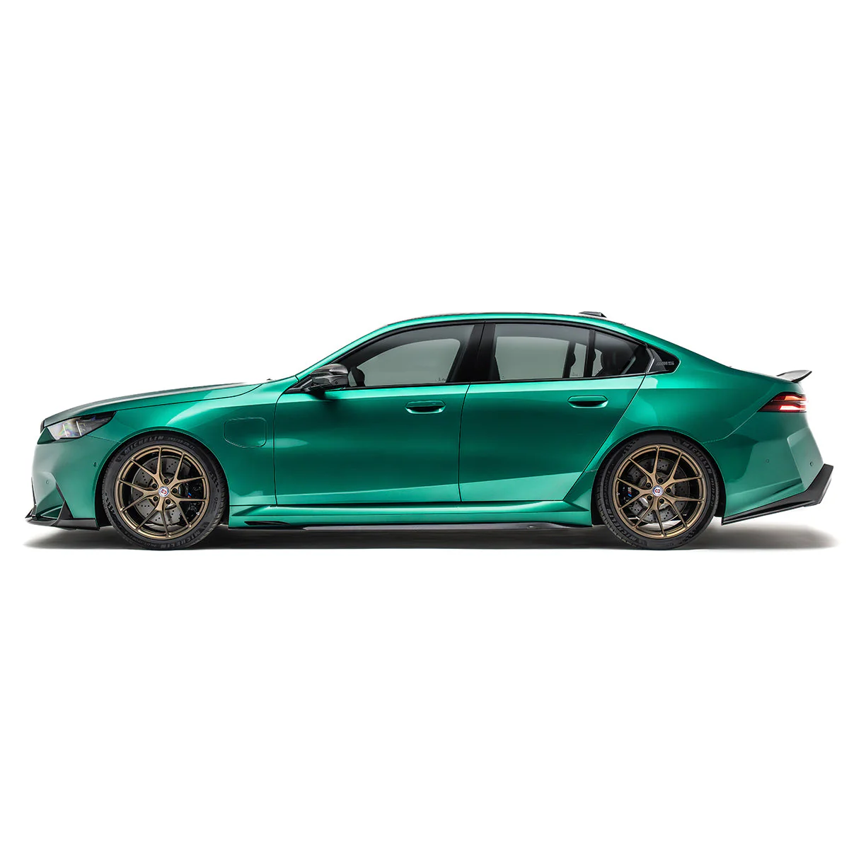 BMW G90 M5 PREPREG SIDE SKIRTS - Image 4
