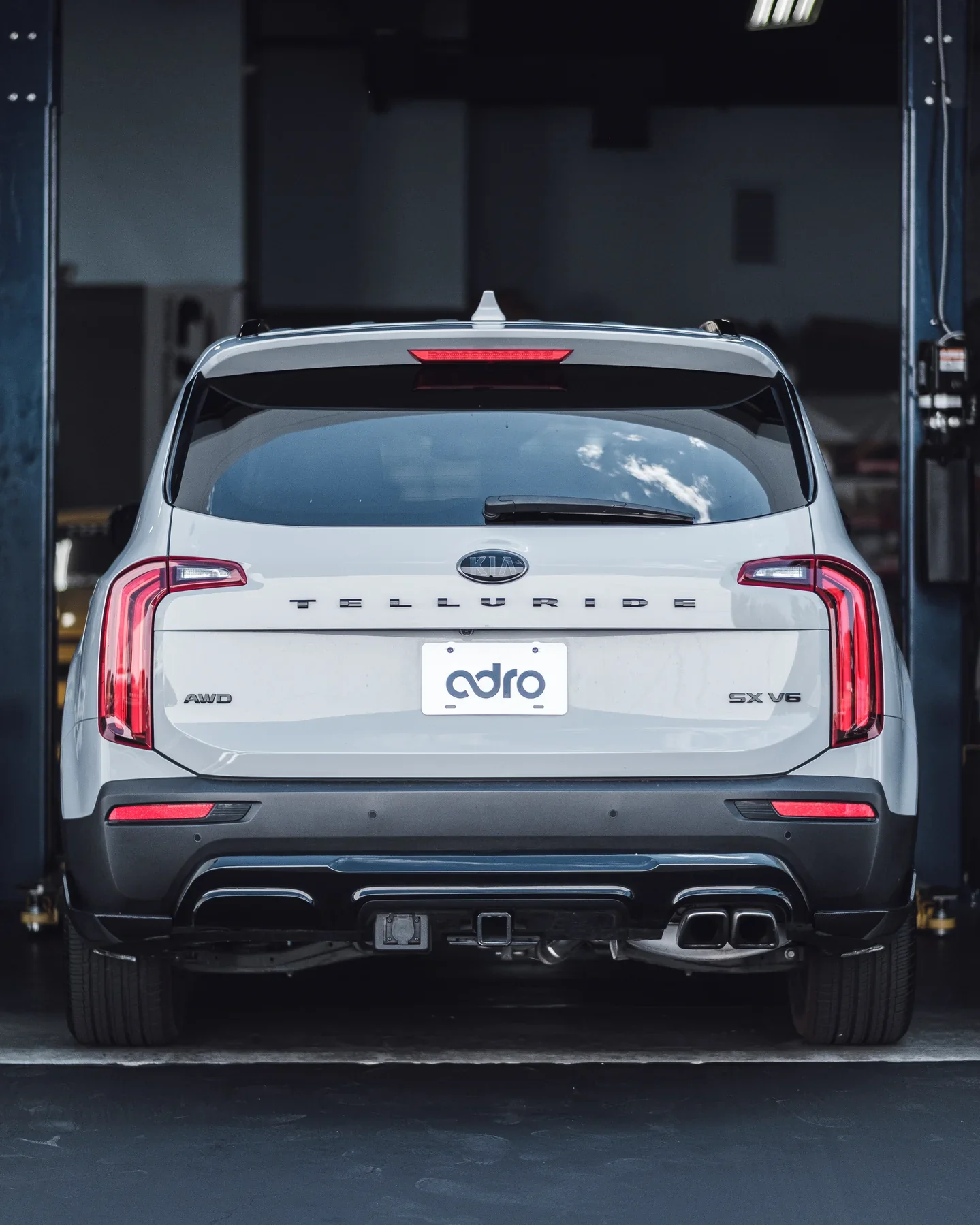 KIA TELLURIDE CARBON FIBER REAR WINGLETS