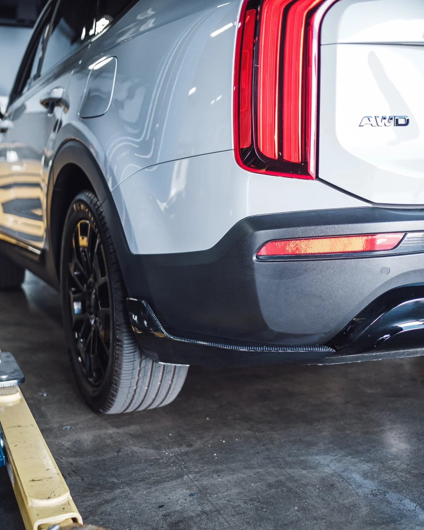 KIA TELLURIDE CARBON FIBER REAR WINGLETS - Image 5